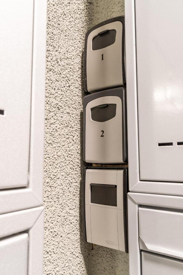 פראג Brand New Studio Apartment #31 In Brand New Building With Free Parking In The Center מראה חיצוני תמונה