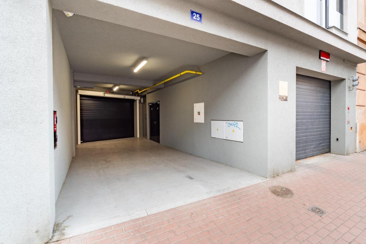 פראג Brand New Studio Apartment #31 In Brand New Building With Free Parking In The Center מראה חיצוני תמונה