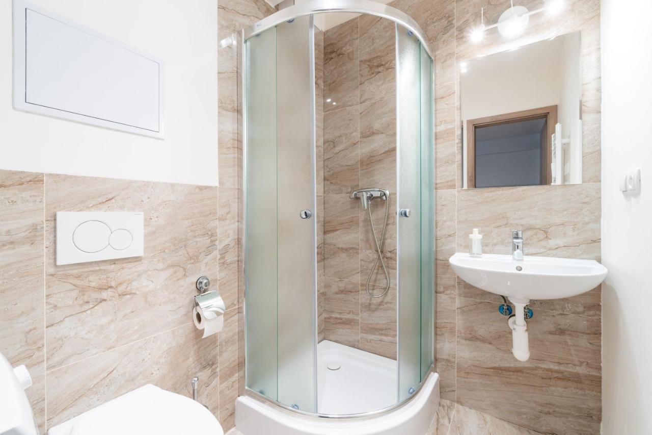 פראג Brand New Studio Apartment #31 In Brand New Building With Free Parking In The Center מראה חיצוני תמונה