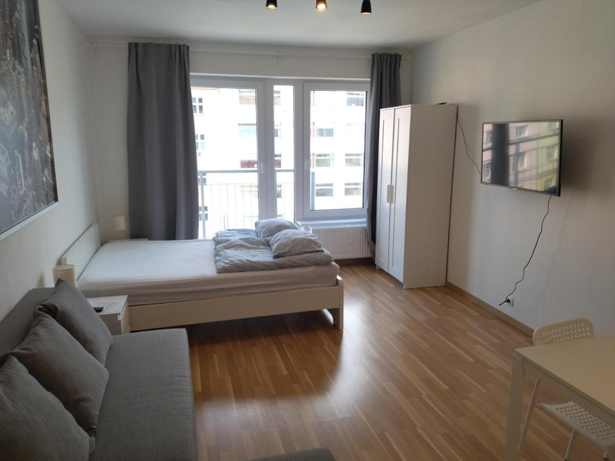 פראג Brand New Studio Apartment #31 In Brand New Building With Free Parking In The Center מראה חיצוני תמונה